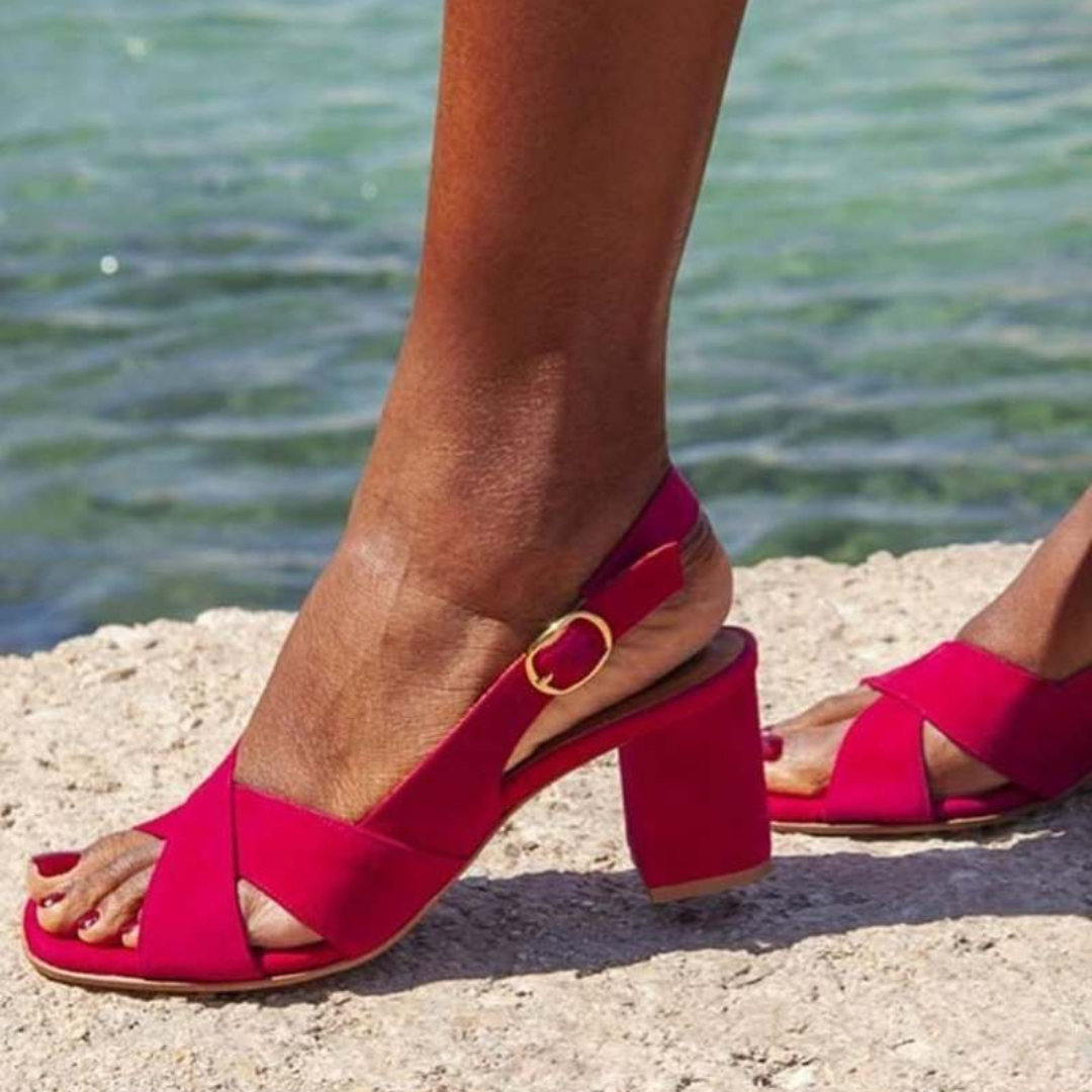 Gloria · Sandalias de tacón ancho con tiras cruzadas – Silvia Morel
