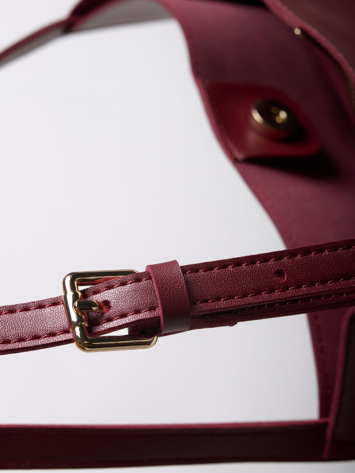 Ivette · Bolso de hombro minimalista – Silvia Morel