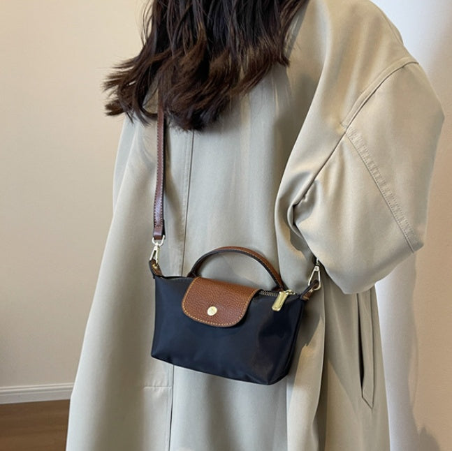 Mariela · Minibolso con correa de piel vegana – Silvia Morel
