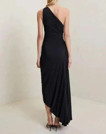Mía Luz · Vestido plisado elegante – Silvia Morel