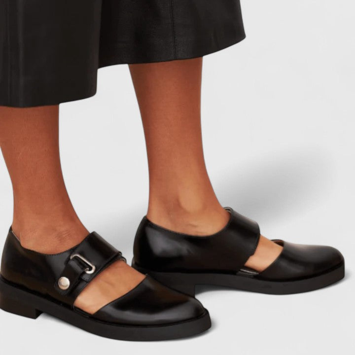 Ximena · Zapatos retro con hebilla – Silvia Morel