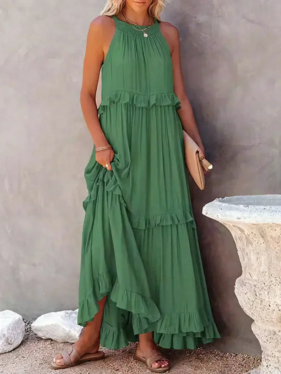 Jardín · Vestido largo halter con volantes – Silvia Morel