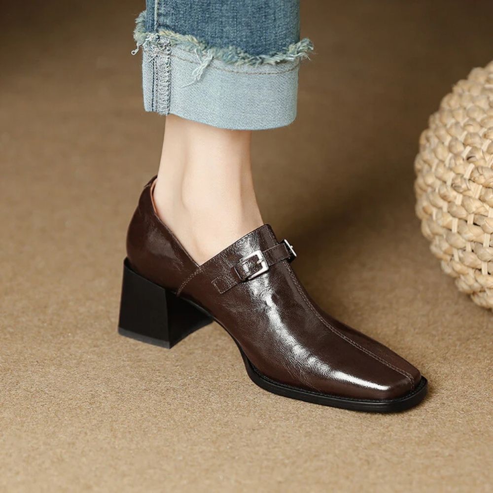 Leonor · Zapatos de salón con hebilla – Silvia Morel