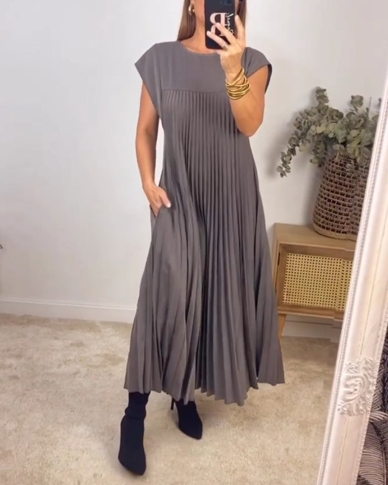 Ximena Plisada · Vestido plisado que estiliza – Silvia Morel