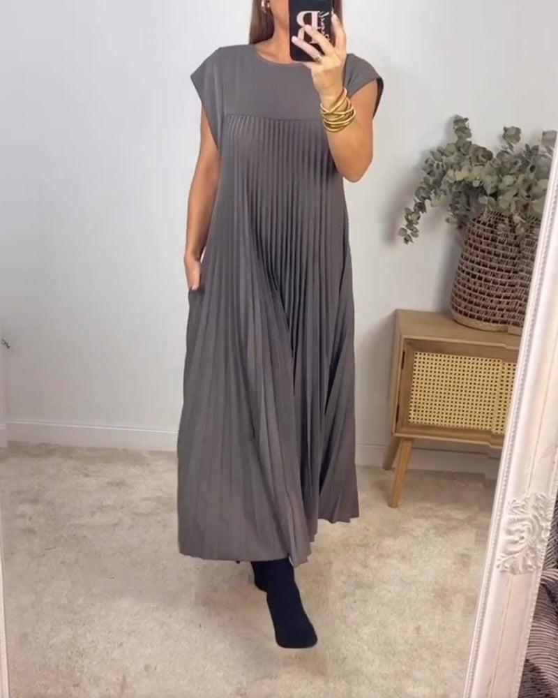 Ximena Plisada · Vestido plisado que estiliza – Silvia Morel