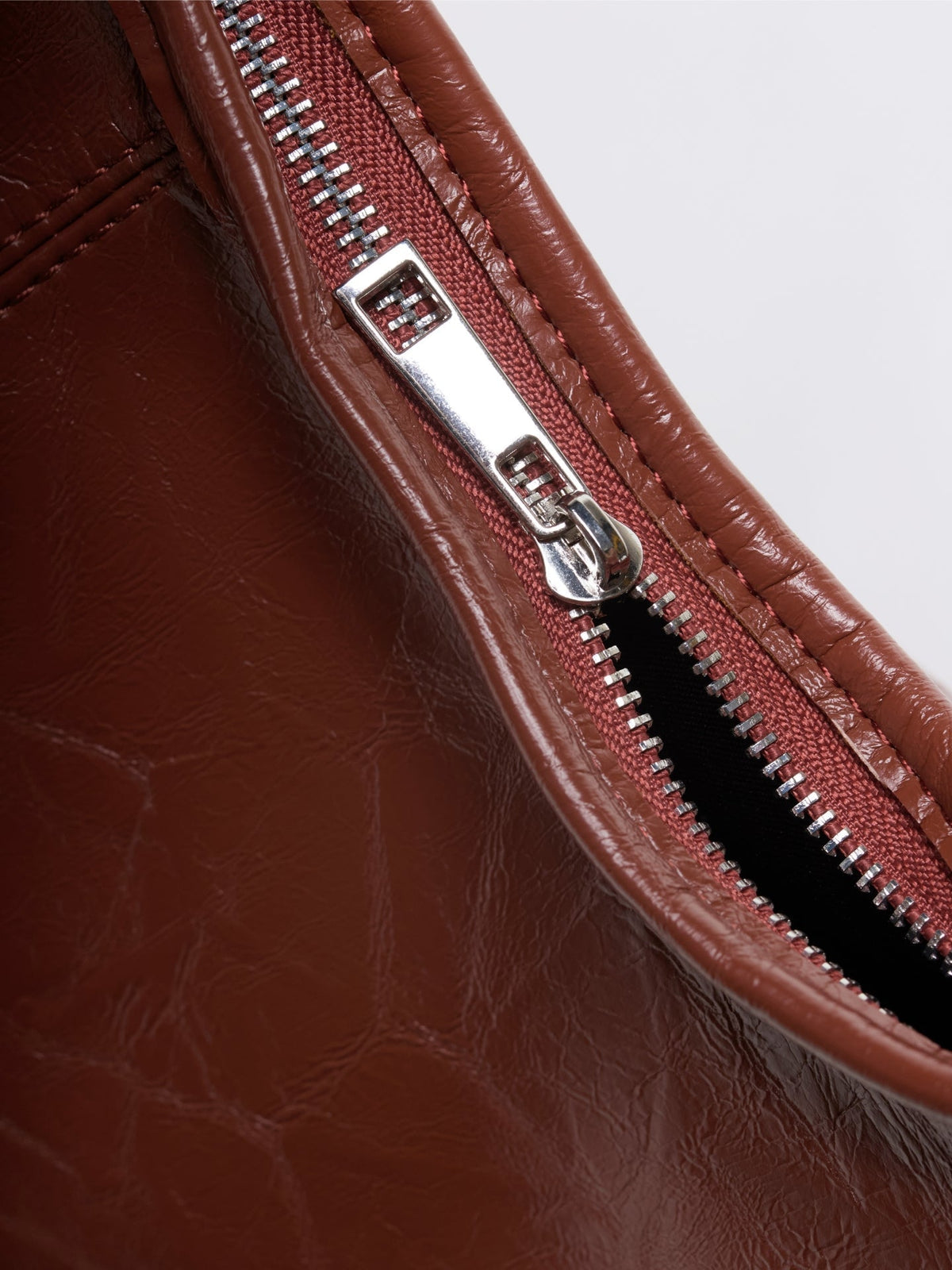 Born · Bolso tote de piel vegana envejecida – Silvia Morel
