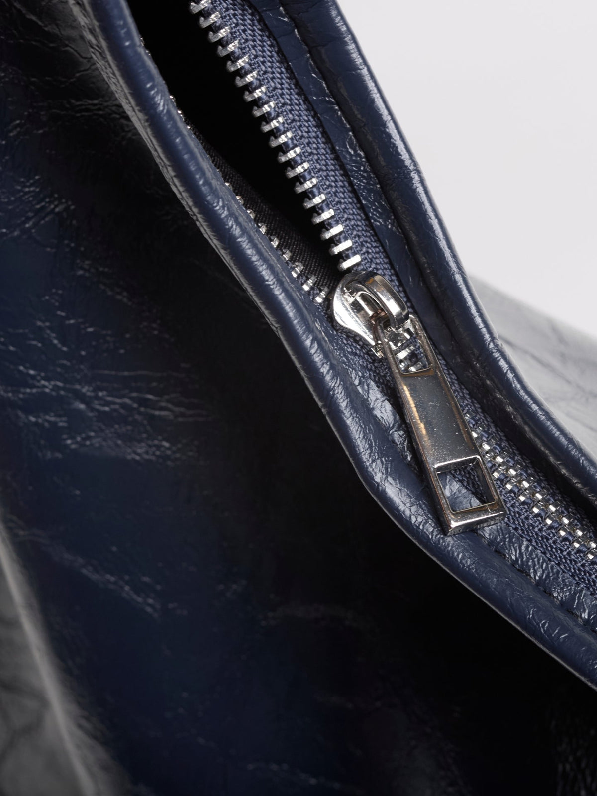 Born · Bolso tote de piel vegana envejecida – Silvia Morel