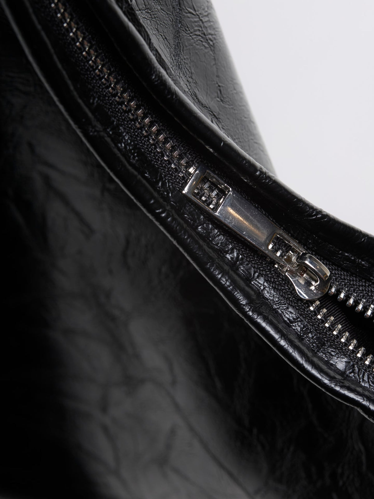 Born · Bolso tote de piel vegana envejecida – Silvia Morel