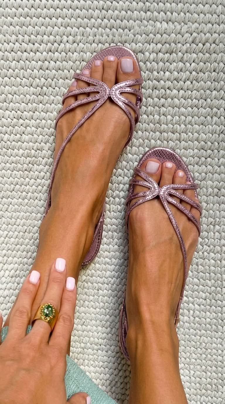 Eulalia · Sandalias de tiras finas – Silvia Morel