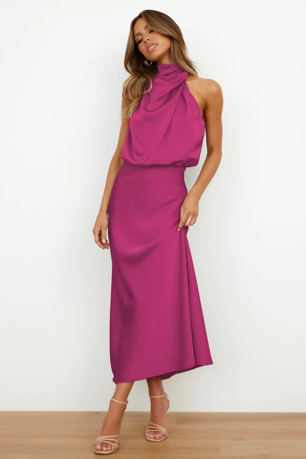 Cristina · Vestido largo satinado halter – Silvia Morel