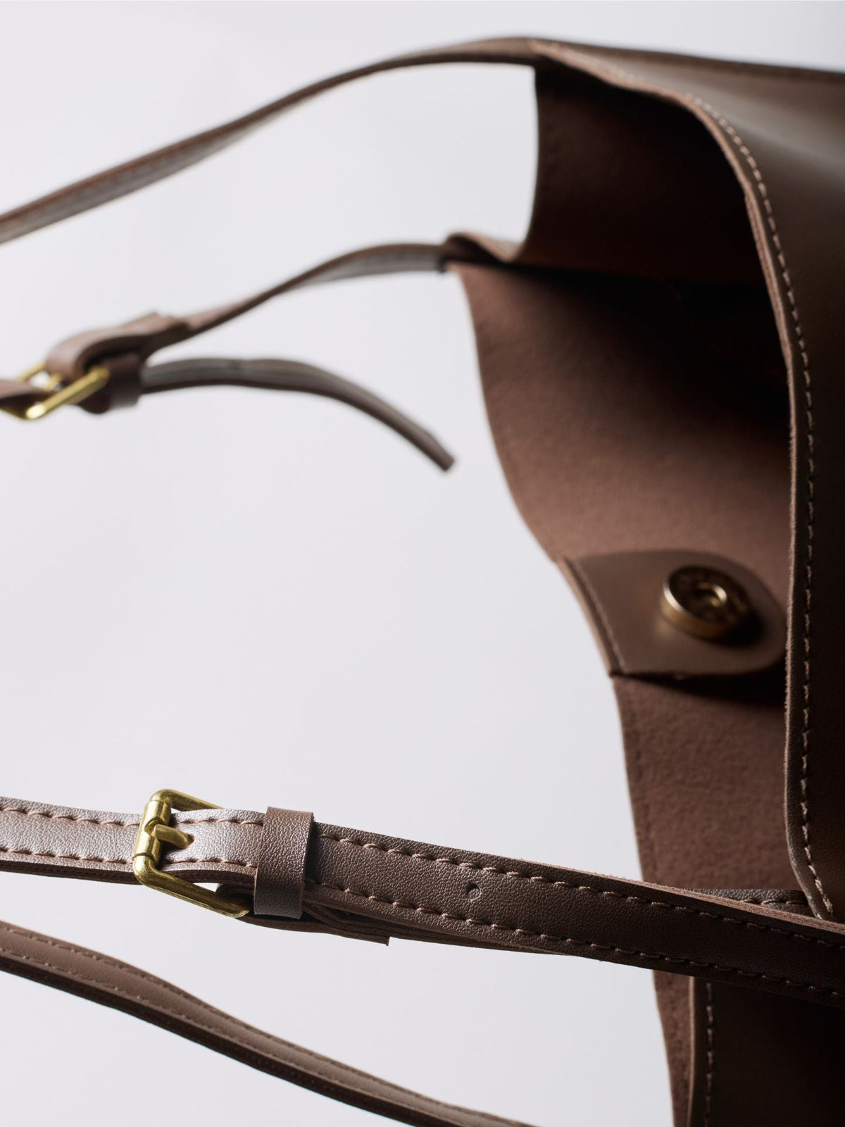 Ivette · Bolso de hombro minimalista – Silvia Morel
