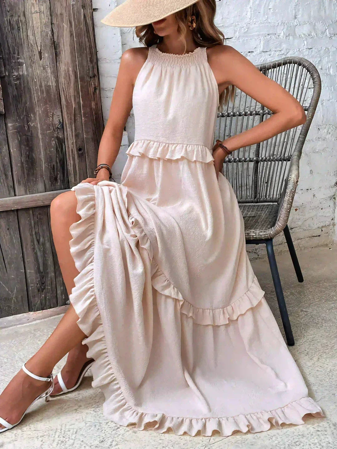 Jardín · Vestido largo halter con volantes – Silvia Morel
