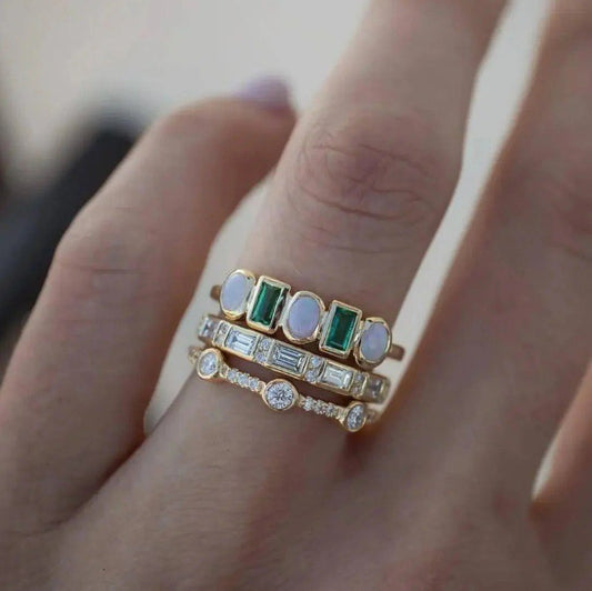Brillo · Anillo con piedras brillantes – Silvia Morel