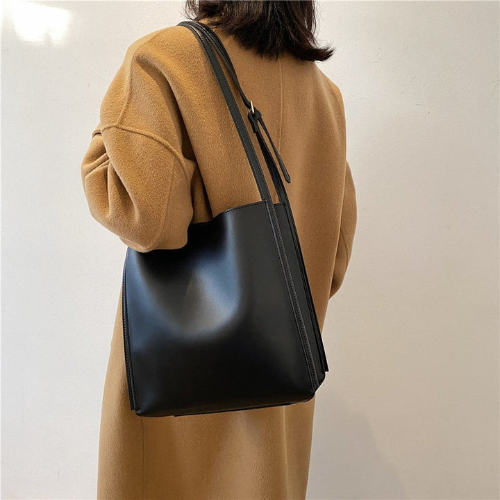 Montjuïc · Bolso de mano elegante – Silvia Morel