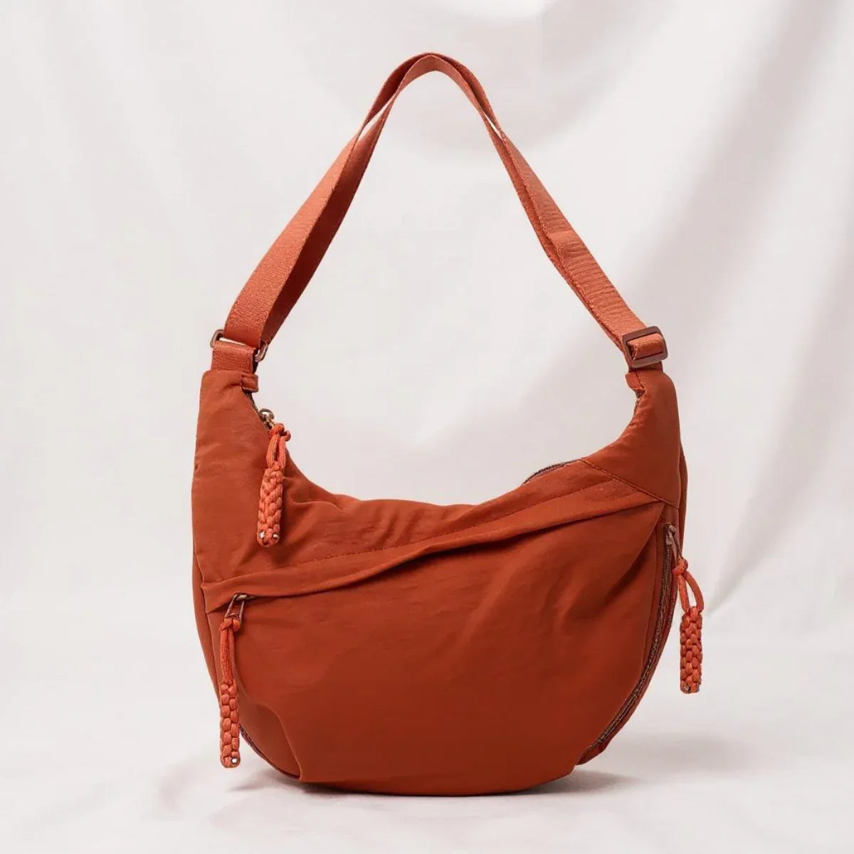 Joanic · Bolso de hombro de nylon – Silvia Morel
