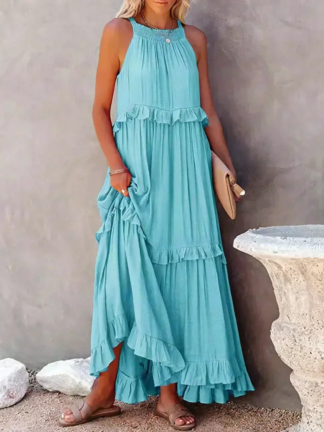 Jardín · Vestido largo halter con volantes – Silvia Morel