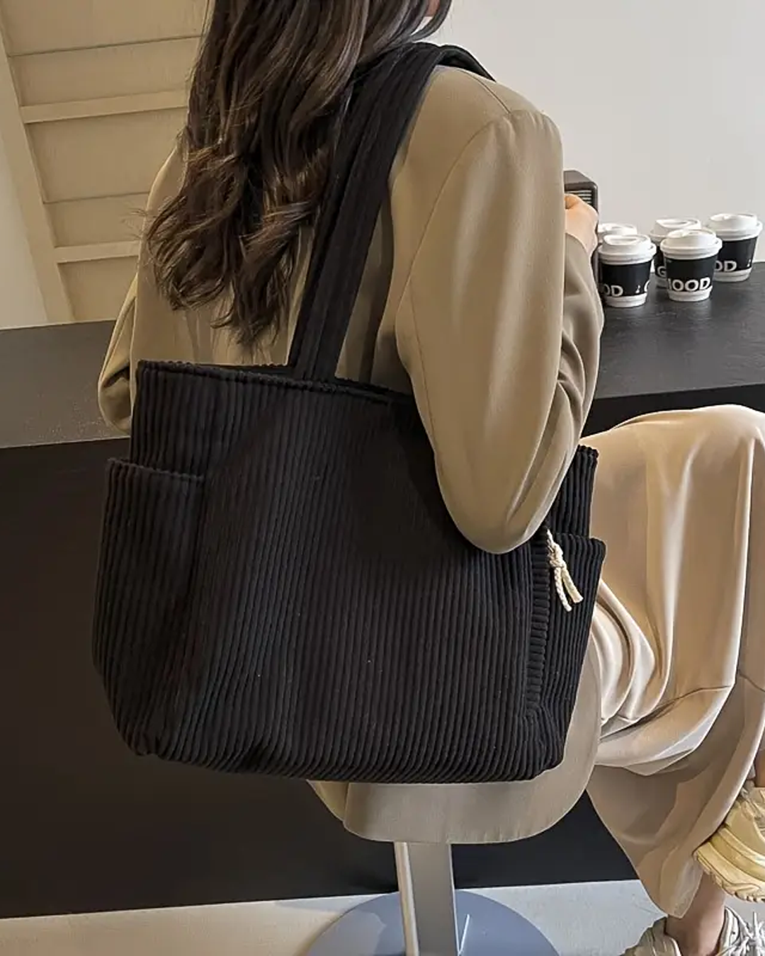 Abigail · Bolso tote acanalado con cordón – Silvia Morel