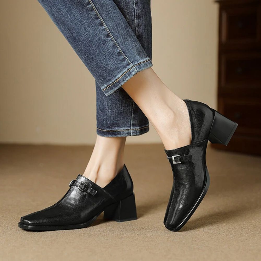Leonor · Zapatos de salón con hebilla – Silvia Morel