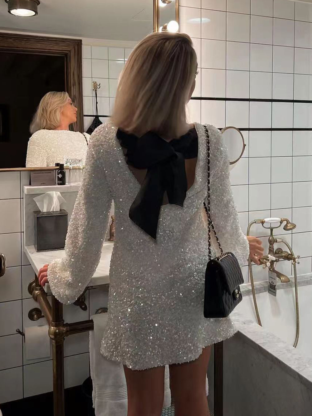 Leandra · Vestido de lentejuelas con lazo – Silvia Morel