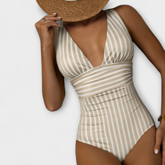 Cobquecura · Traje de baño de rayas – Silvia Morel