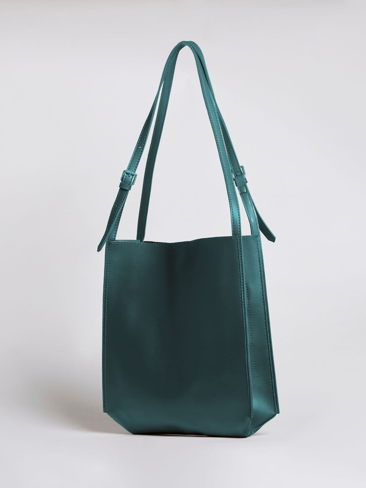Ivette · Bolso de hombro minimalista – Silvia Morel