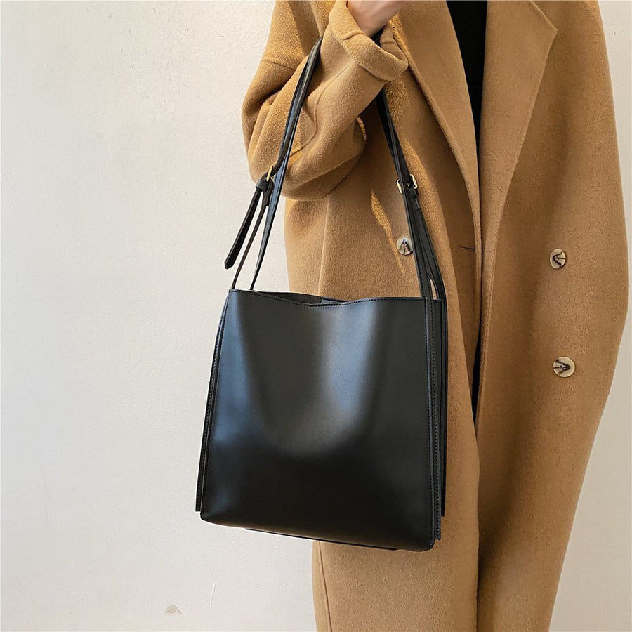 Montjuïc · Bolso de mano elegante – Silvia Morel