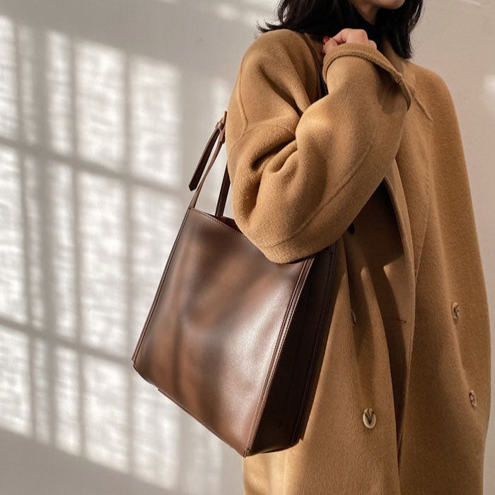 Montjuïc · Bolso de mano elegante – Silvia Morel