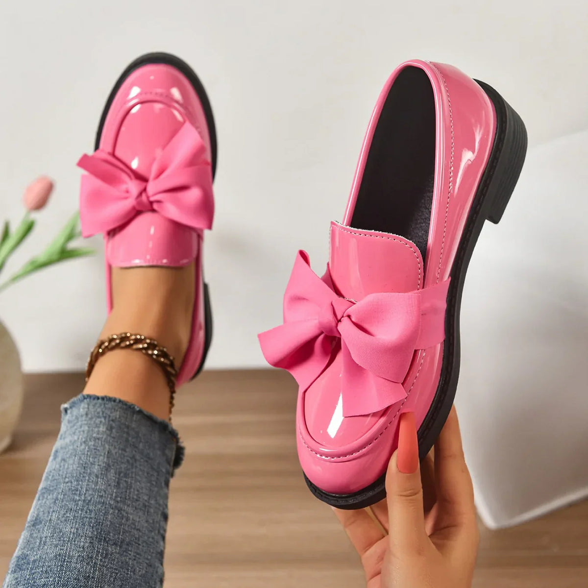 Consuelo · Zapatos planos con lazo – Silvia Morel