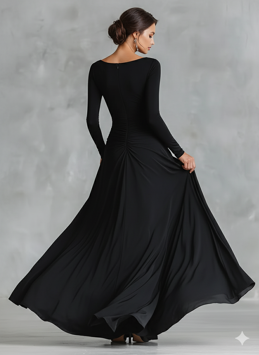 Azabache · Vestido largo negro plisado – Silvia Morel