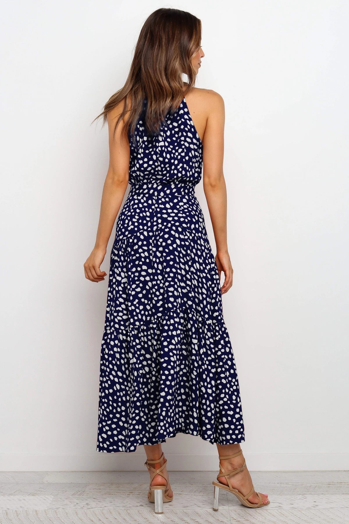 Olvido · Vestido con vuelo – Silvia Morel