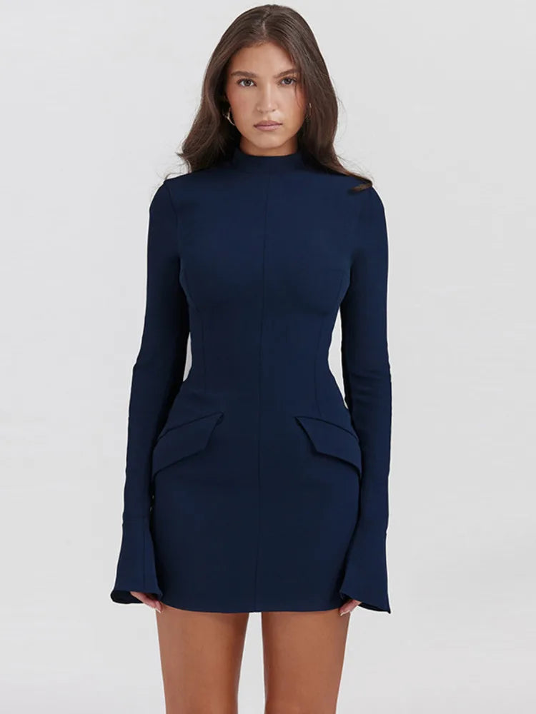Moderna · Vestido corto ajustado de manga larga – Silvia Morel