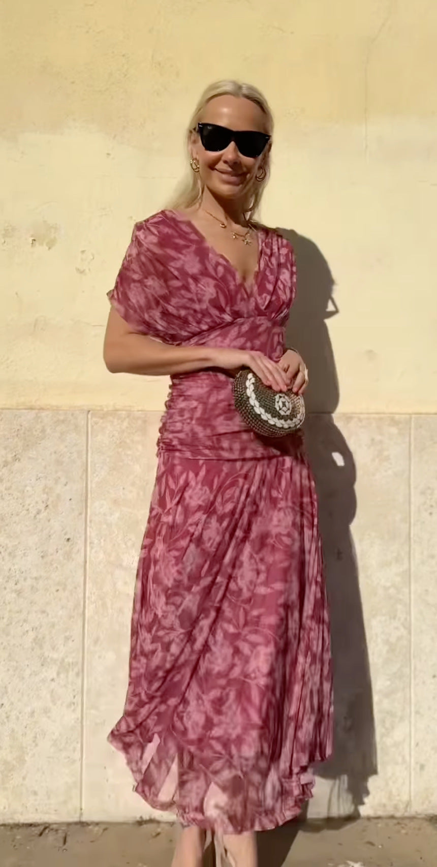 Vicenta · Vestido floral de hombros ajustables – Silvia Morel