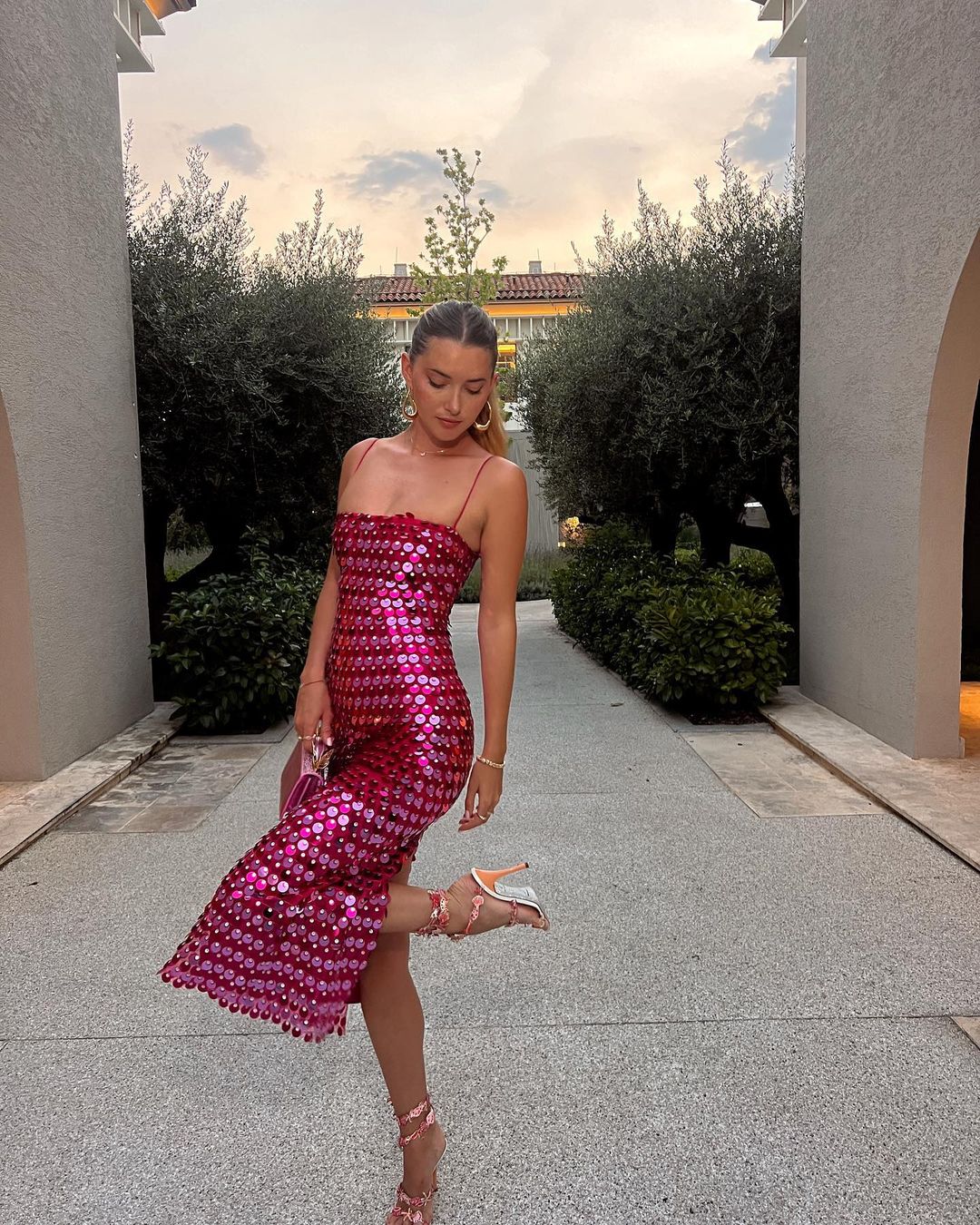 Triana · Vestido midi de lentejuelas – Silvia Morel