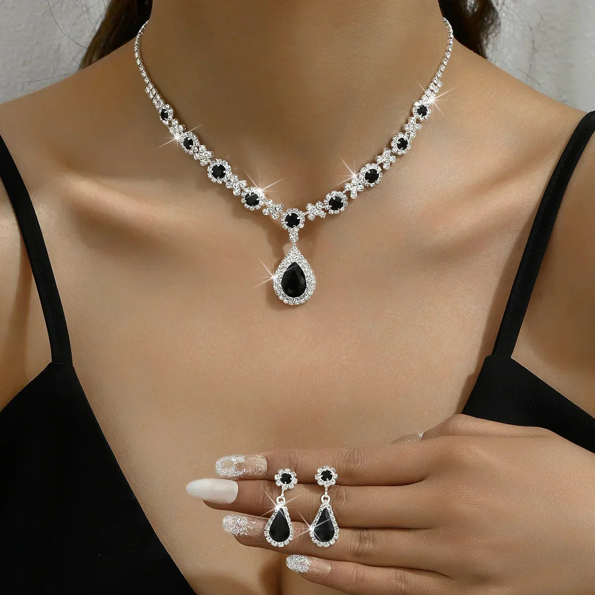 Coral · Conjunto de collar y pendientes de cristal – Silvia Morel