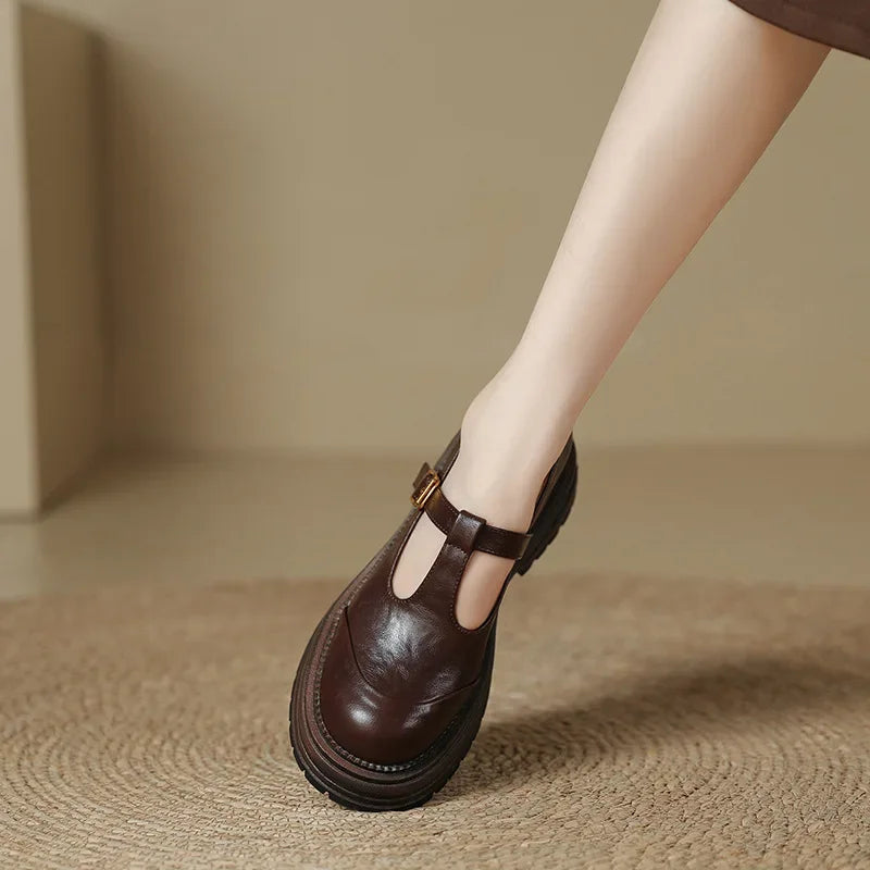 Nieves · Zapatos Mary Jane con hebilla dorada – Silvia Morel