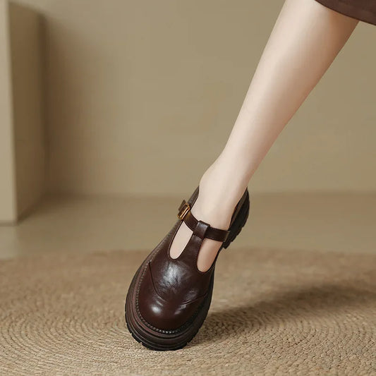 Nieves · Zapatos Mary Jane con hebilla dorada – Silvia Morel