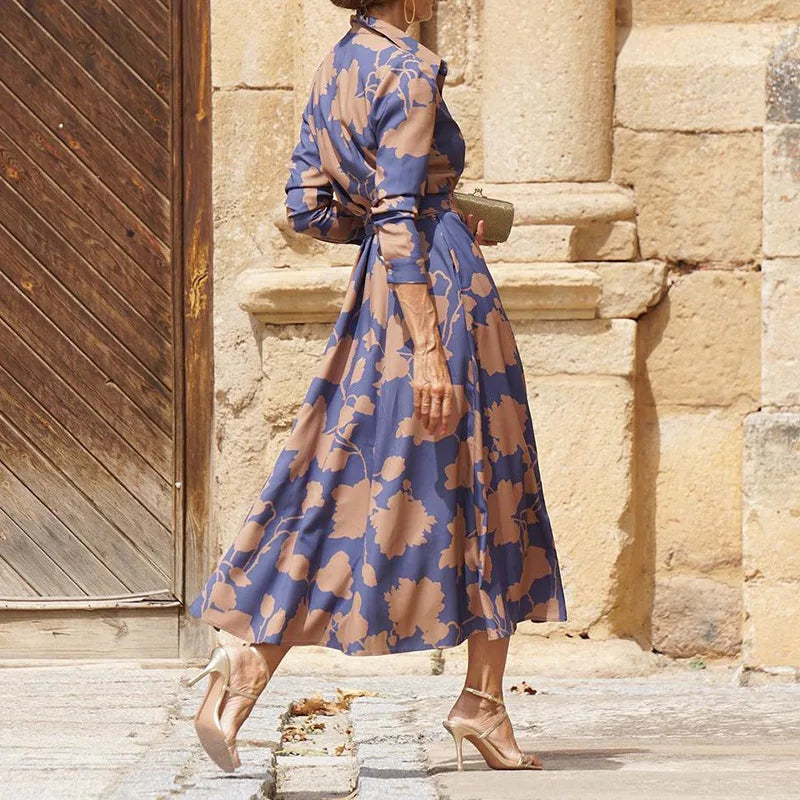 Leonela · Vestido morado con escote en V – Silvia Morel