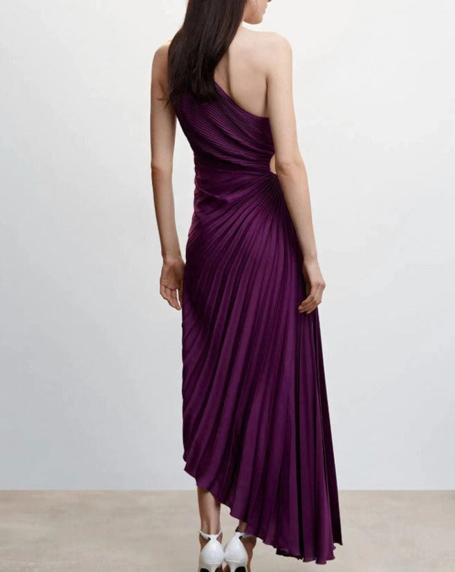 Mía Luz · Vestido plisado elegante – Silvia Morel