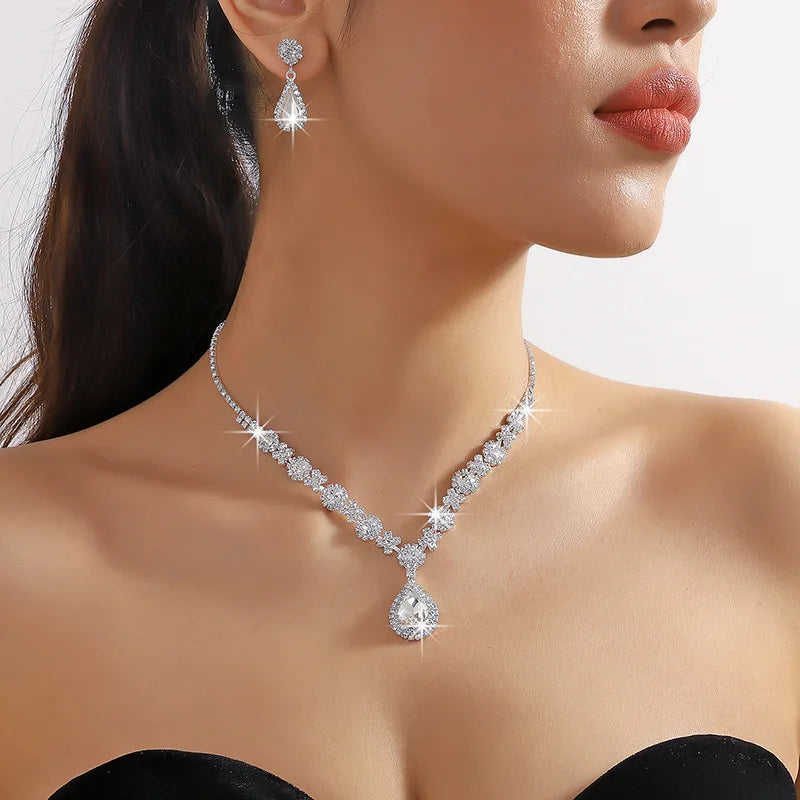 Coral · Conjunto de collar y pendientes de cristal – Silvia Morel