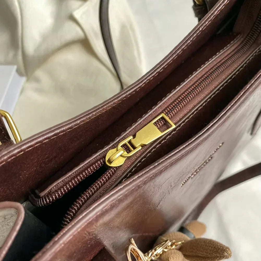 Marcela · Bolso de hombro vintage con llavero – Silvia Morel