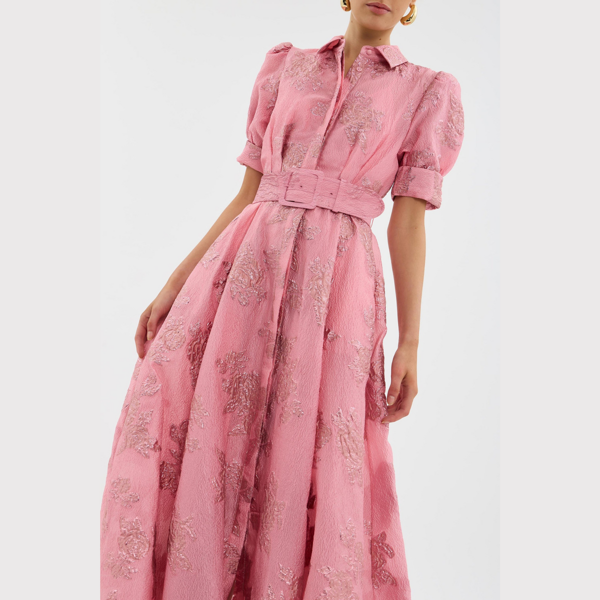 Carolina · Vestido rosa con mangas abullonadas – Silvia Morel