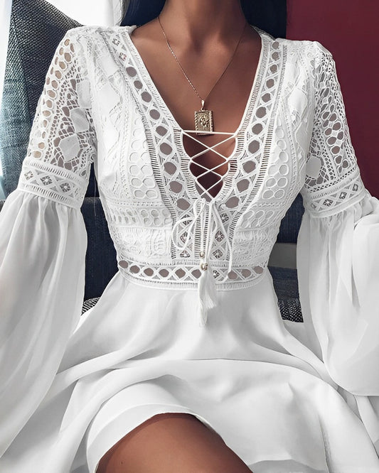 Martha · Vestido bordado con escote en V – Silvia Morel