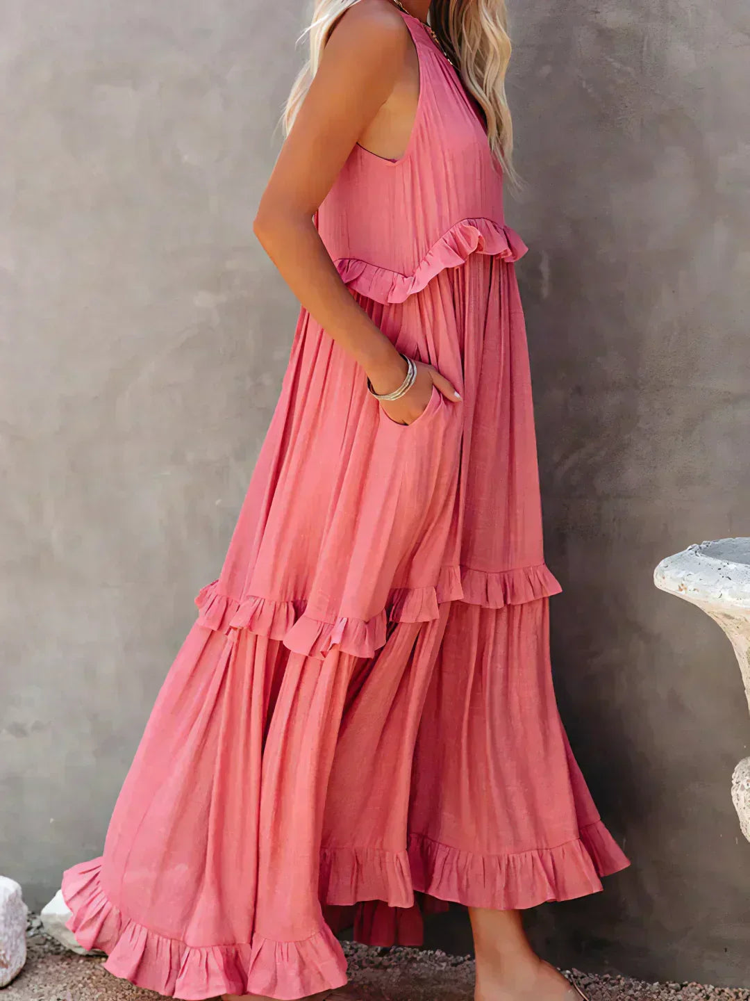 Jardín · Vestido largo halter con volantes – Silvia Morel