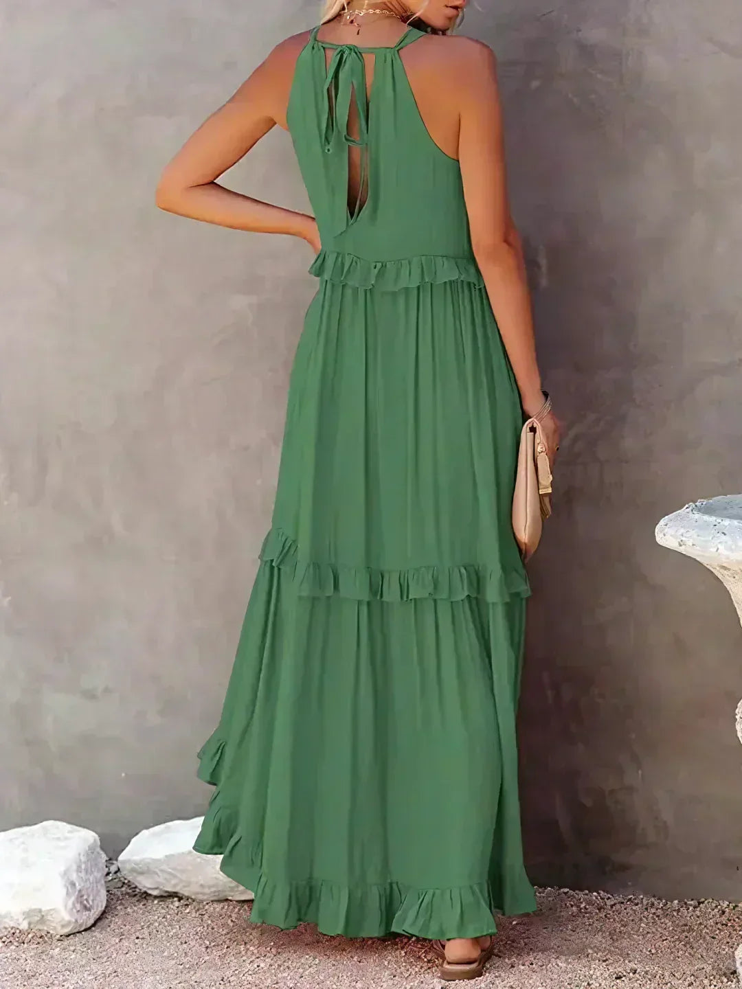 Jardín · Vestido largo halter con volantes – Silvia Morel
