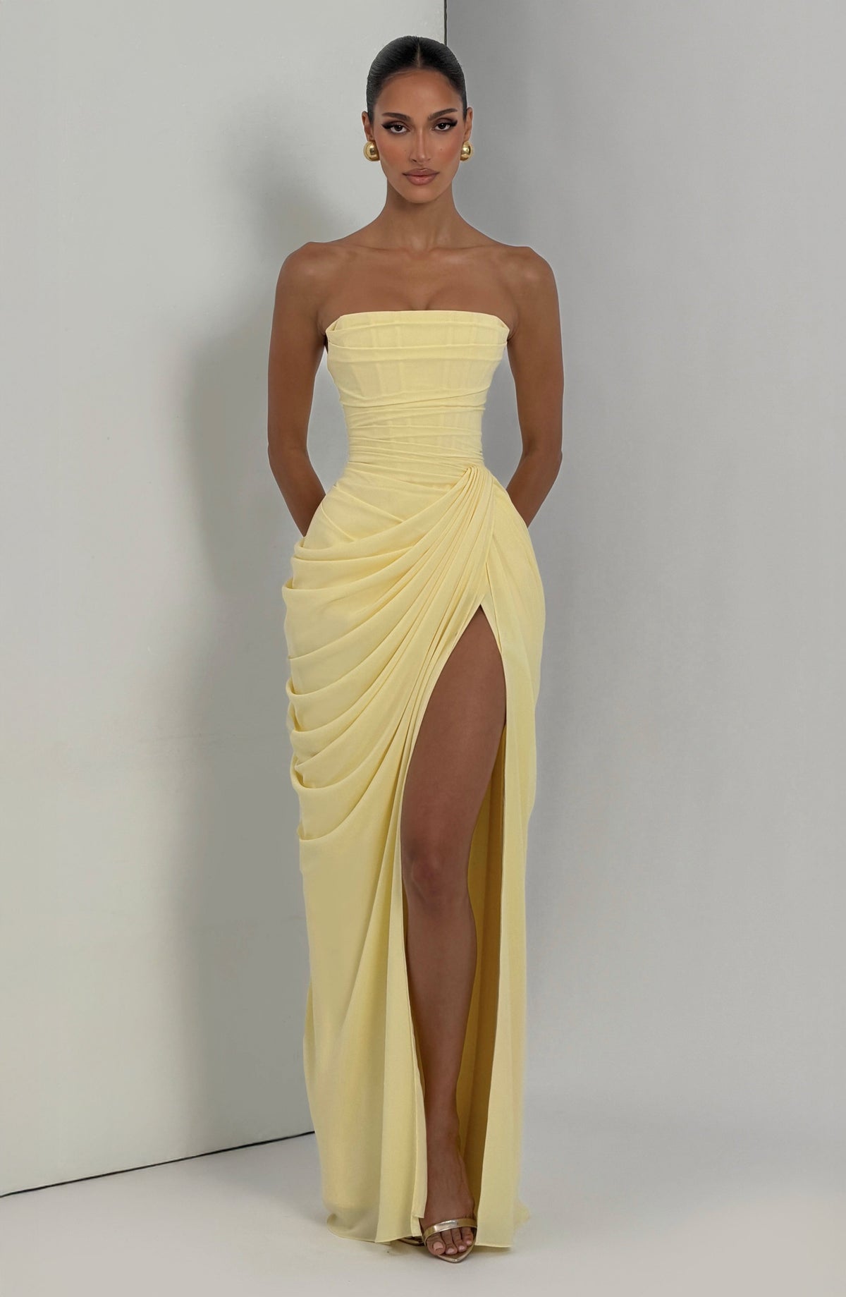 Celeste · Vestido largo palabra de honor – Silvia Morel