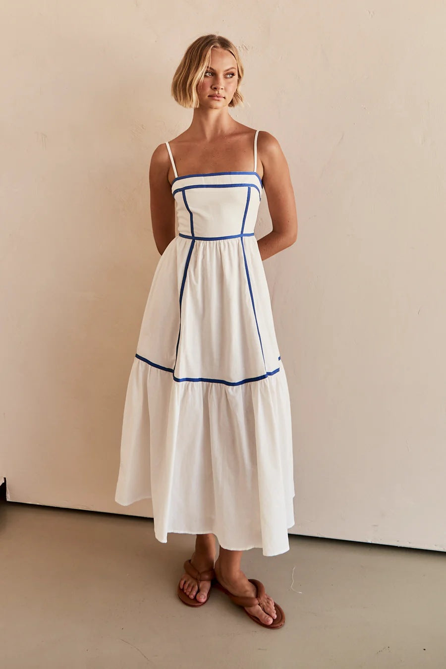 Hilda · Vestido holgado de tirantes – Silvia Morel