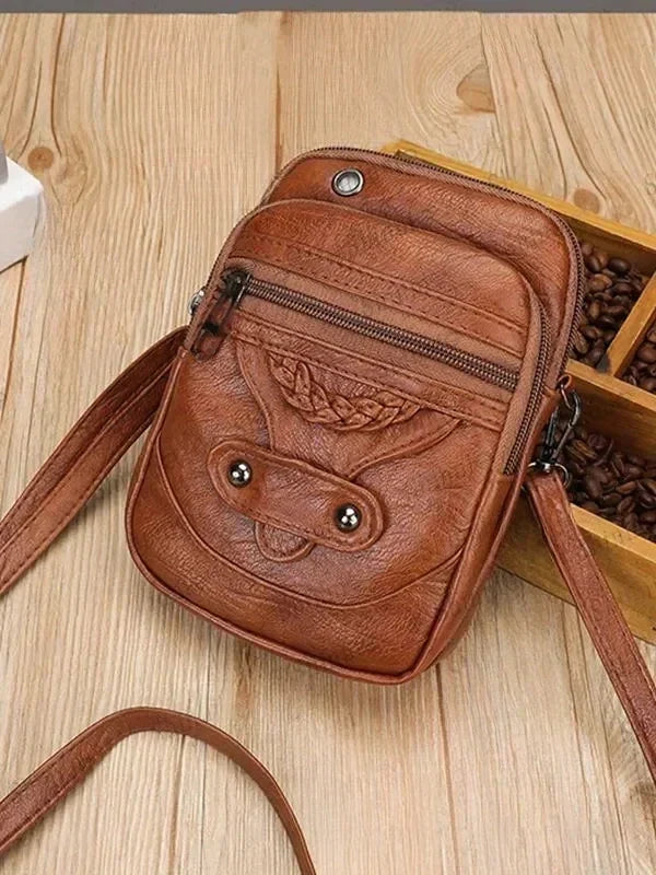 Laietana · Bolso bandolera vintage con tachuelas – Silvia Morel