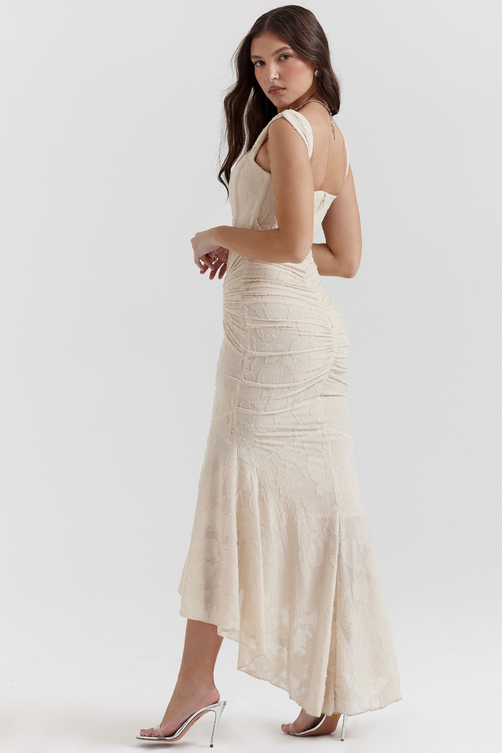 Pilar · Vestido largo de encaje con corsé – Silvia Morel