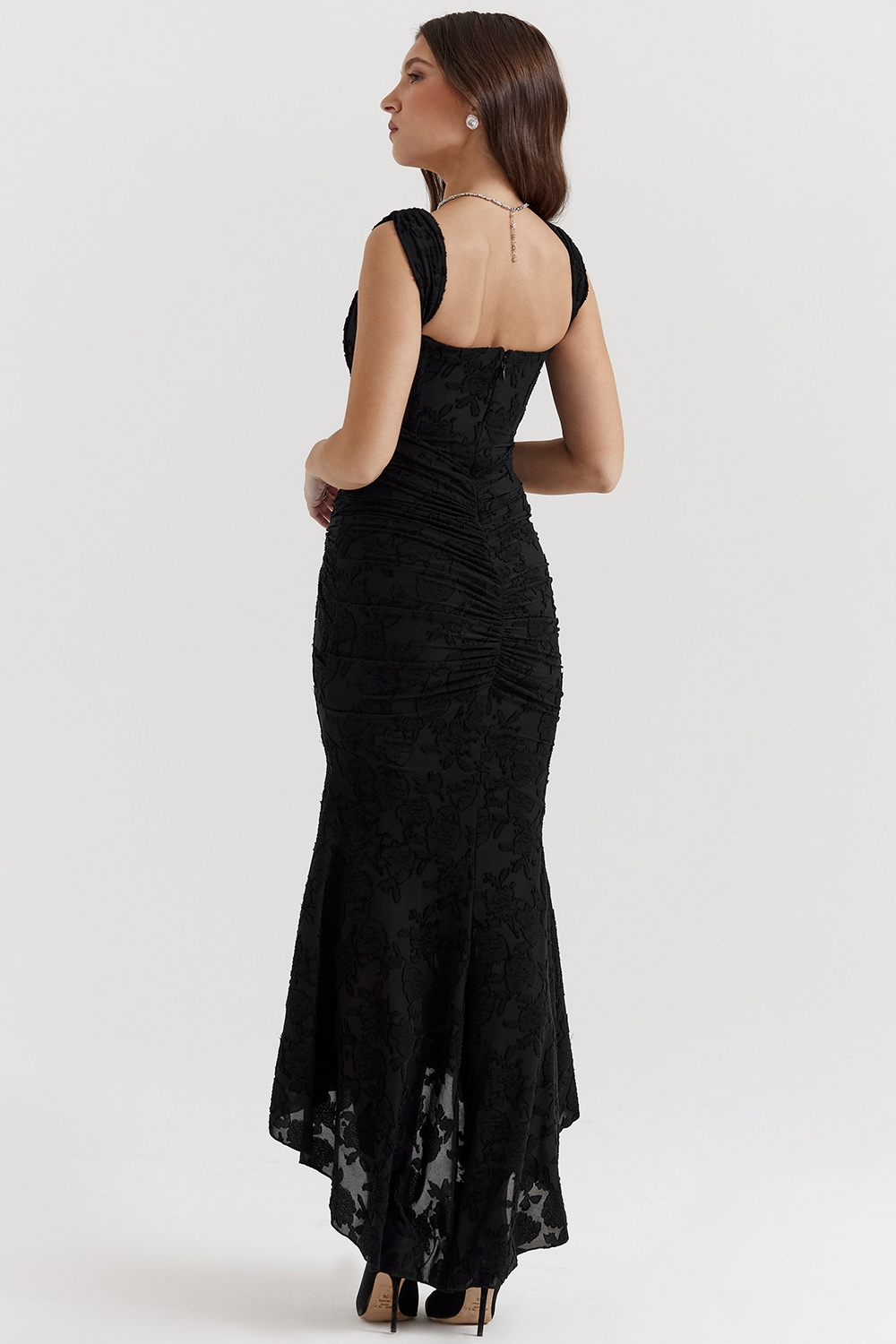 Pilar · Vestido largo de encaje con corsé – Silvia Morel