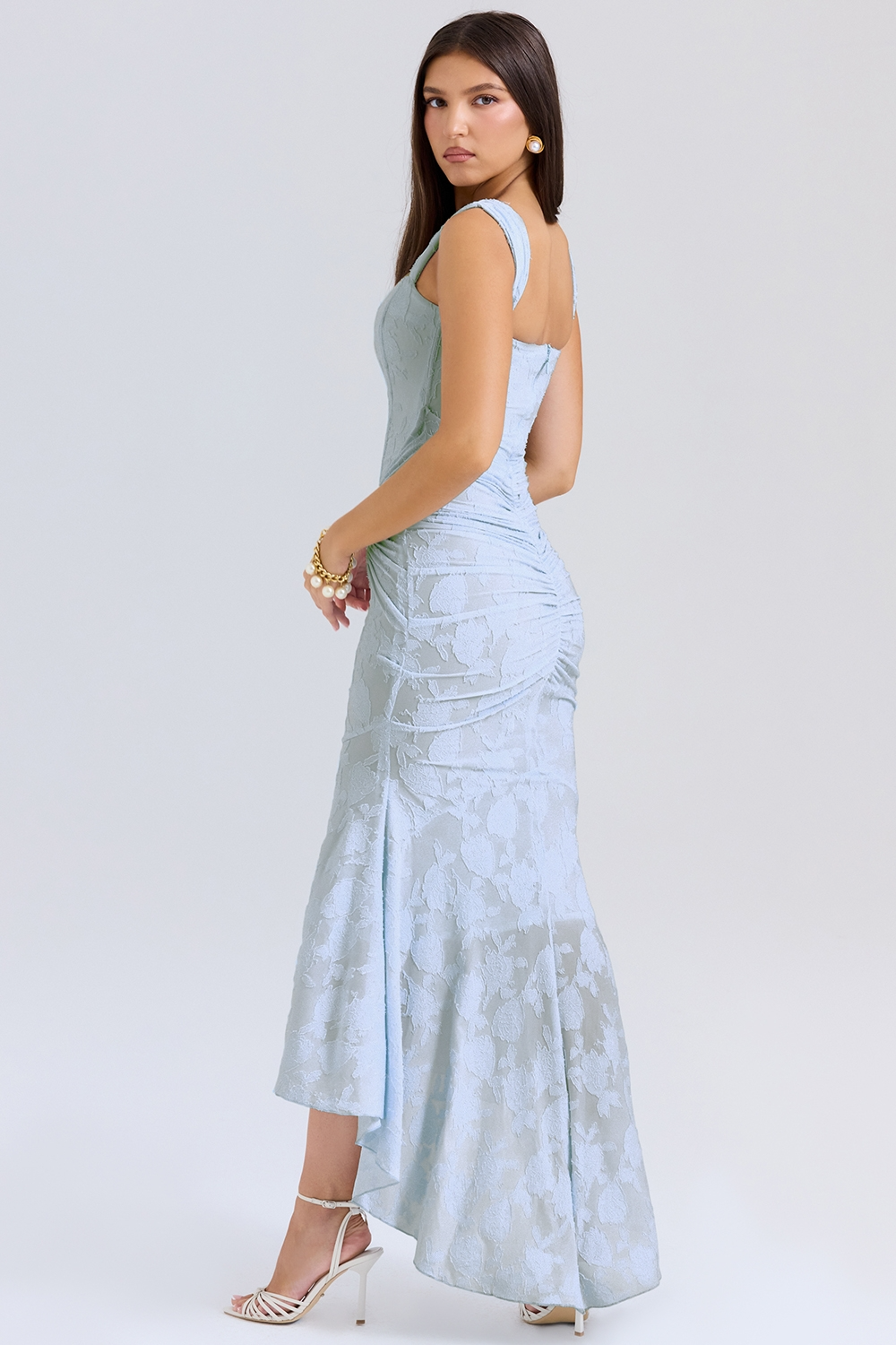 Pilar · Vestido largo de encaje con corsé – Silvia Morel